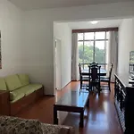 Apto Classico A 3 Min Da Praia
